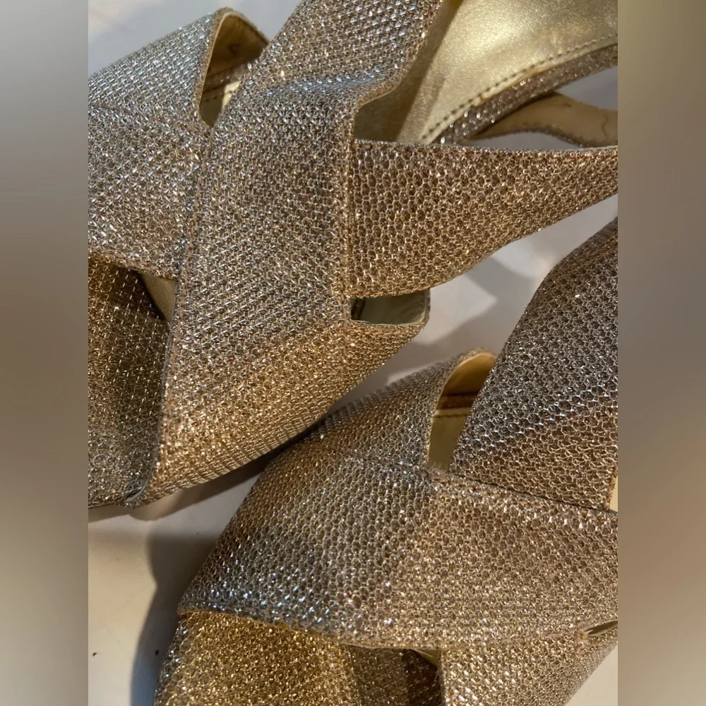 Michael Kors~Elegant Gold~Peep Toe~Criss Cross Strap~Slingback Heel~Size 10M